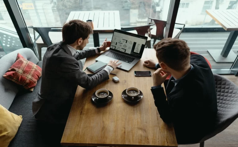 Cómo emprender: los 5 mejores cursos en 2025
